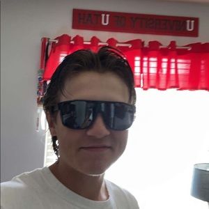 Meet your Posher, Brett